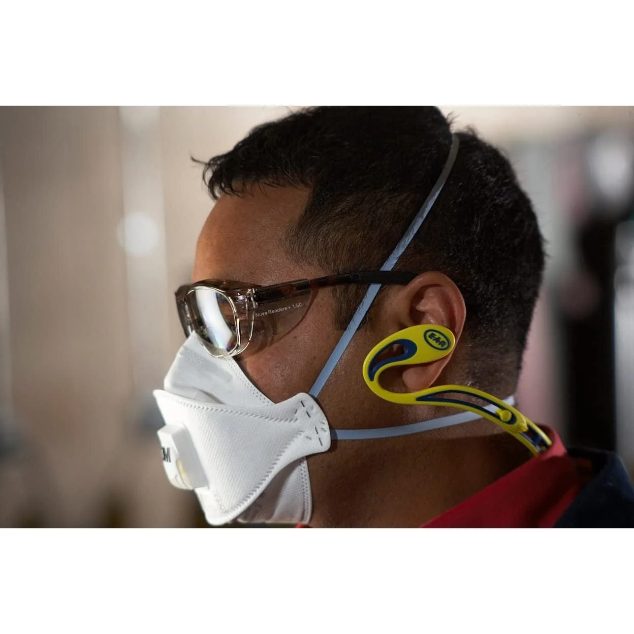 3M Nuvo Reader Bifocal Safety Glasses with Clear Anti-Fog Lenses - Image 3