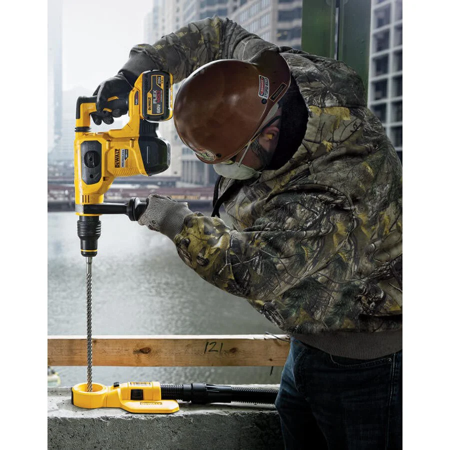 DEWALT Heated Realtree Xtra Camouflage Hoodie Sweatshirt With Battery & Charger - Image 4