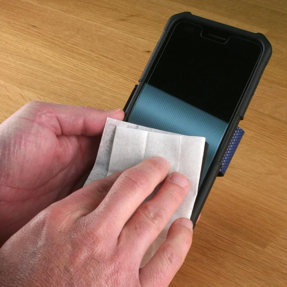 Safety Glasses USA Pre-moistened Lens Cleaning Wipes, Box of 100, Made In USA - Image 3